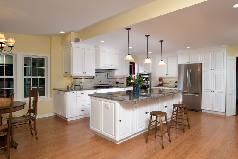 Dunwoody - Timeless White Kitchen