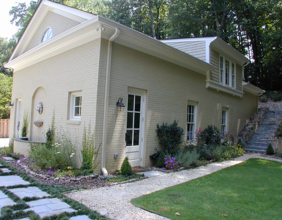 Toledano rear garage